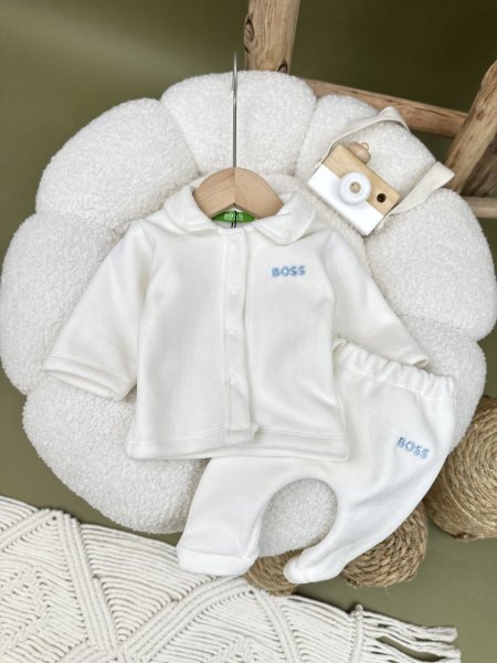 ابيض مع ازرق